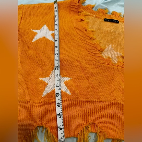 Zaful Star Print Cropped Chewed Hem Sweater Orange and White LongSleeve One Size - Picture 4 of 15